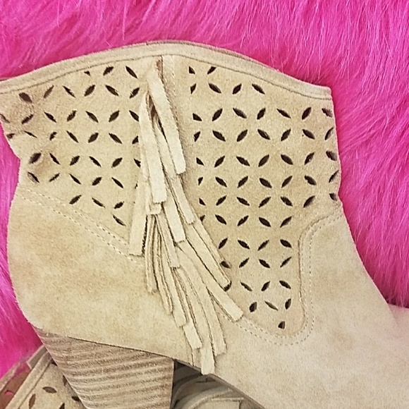 Booties - Picture 5 of 5